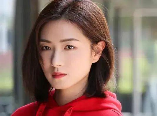 男明星 女导演,男明星携手女导演共谱影视新篇章