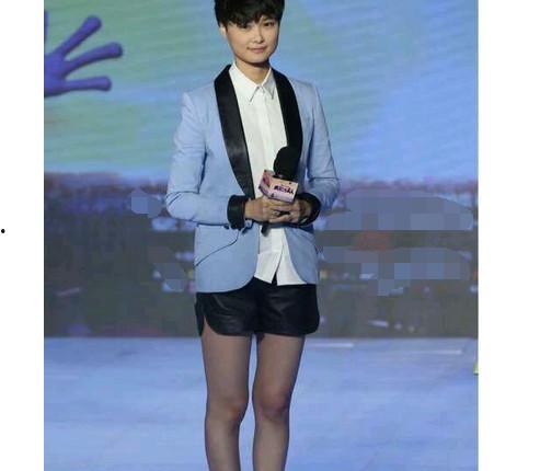 穿丝袜 男明星,揭秘男明星的时尚穿搭秘诀